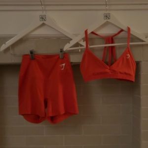 NWOT Rare Gymshark minimal sports bra and training tight shorts in pepper red 💪